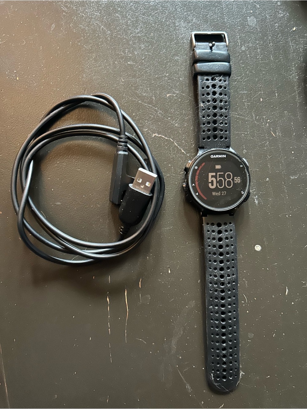 Garmin Forerunner 735xt Black GPS Running Watch with Charging Cable